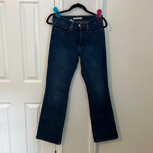 Levi’s 315 Shaping Bootcut - Picture 1 of 4